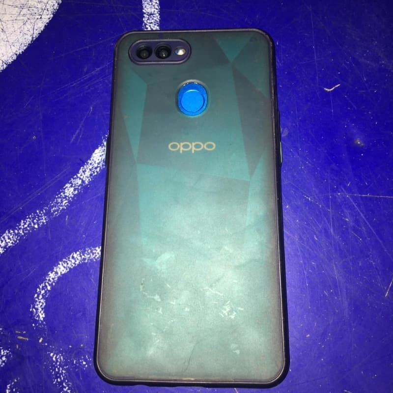 Oppo A12